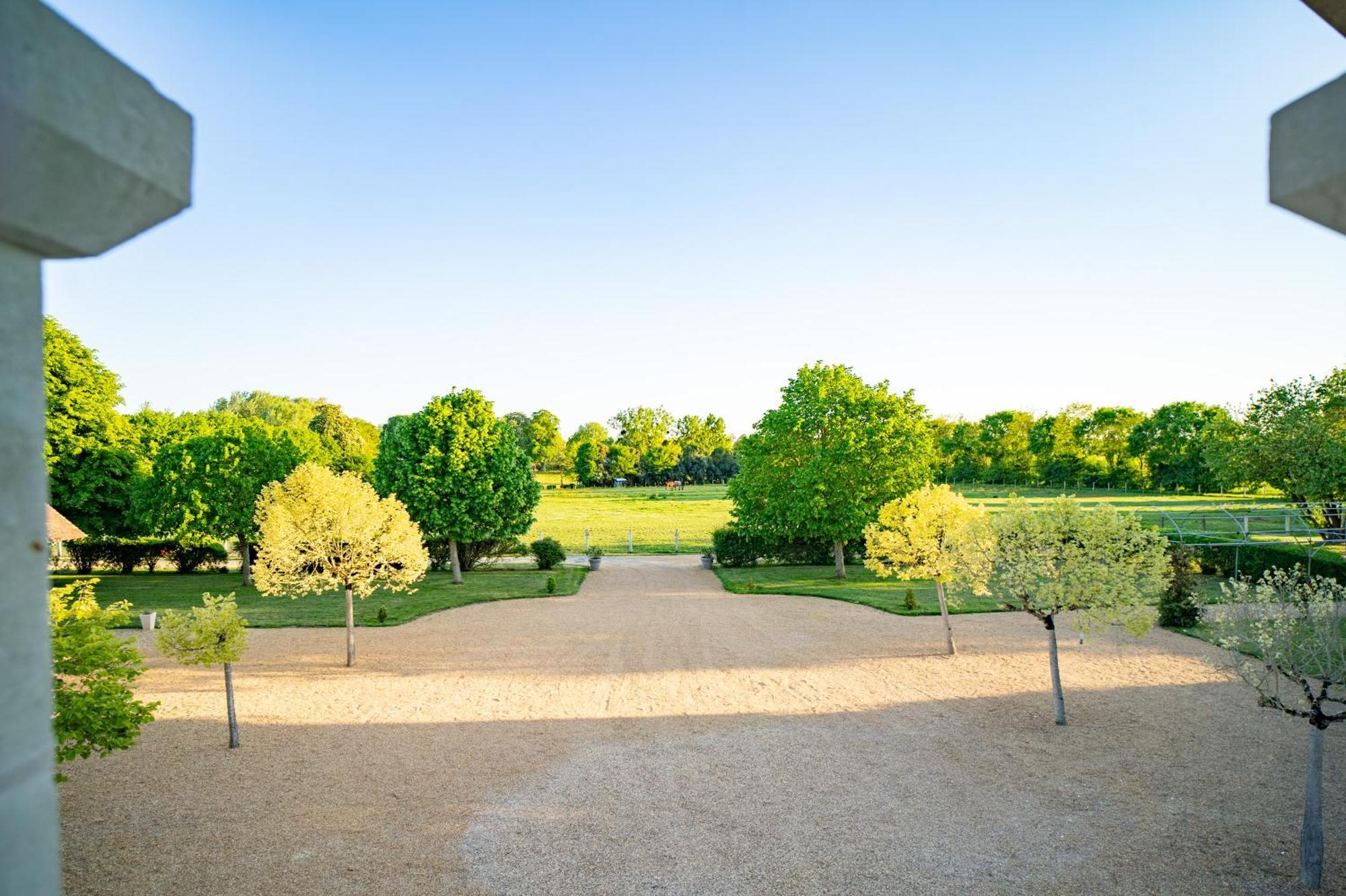 Hotel Haras De La Potardiere Crosmières Exterior foto
